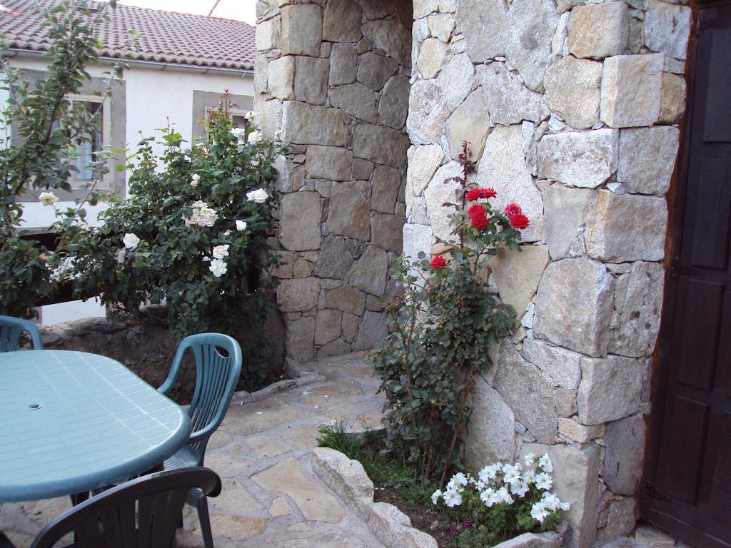 Artesano I y III Guest House Navarredonda de Gredos Eksteriør bilde